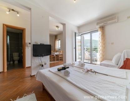 APPARTAMENTI DI LUSSO, , alloggi privati a Budva, Montenegro - Apartmant-for-rent-in-Budva (2)